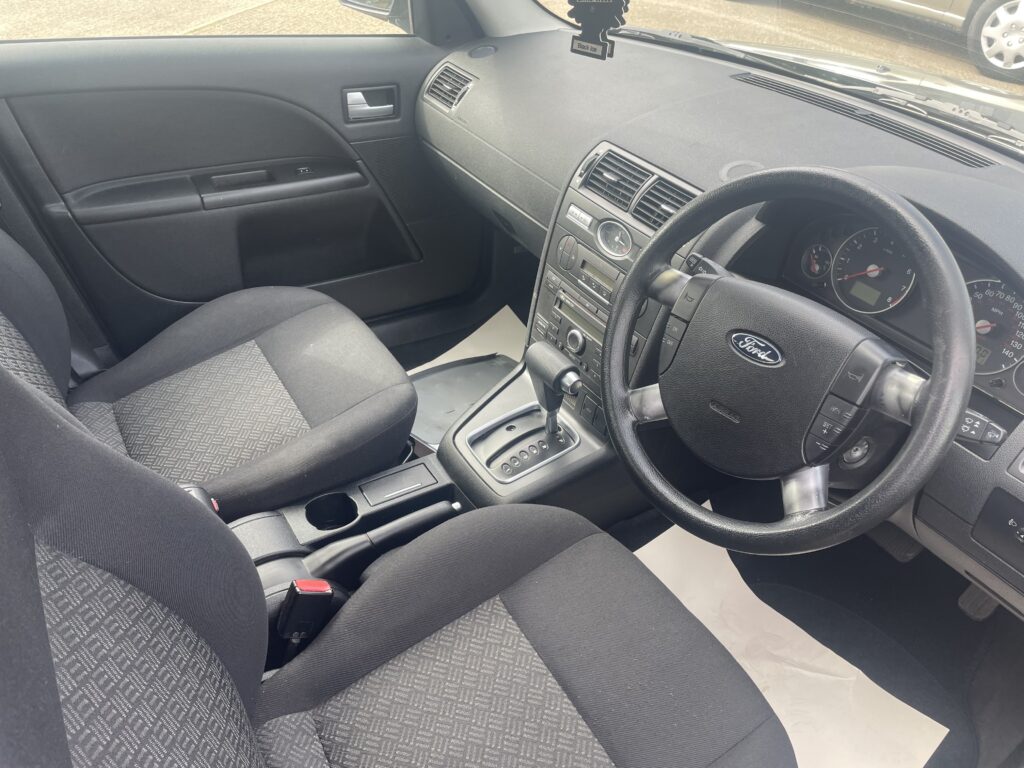 Ford Mondeo 2.0 LX Automatic - Airforce Auto Sales